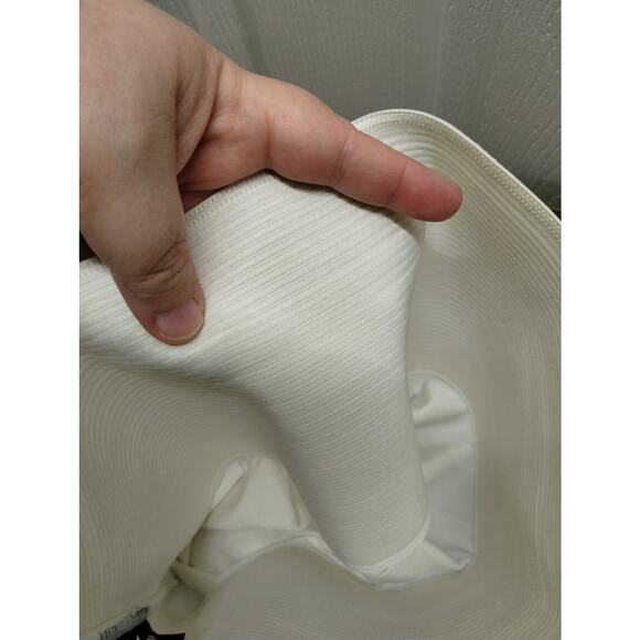 Nancy Ganz Size Large Bodyslimmers Shapewear Shorts Cream Tummy Control - Picture 5 of 9